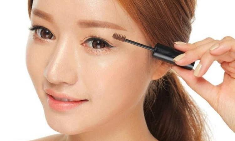 kẹp cong mi và chuốt mascara